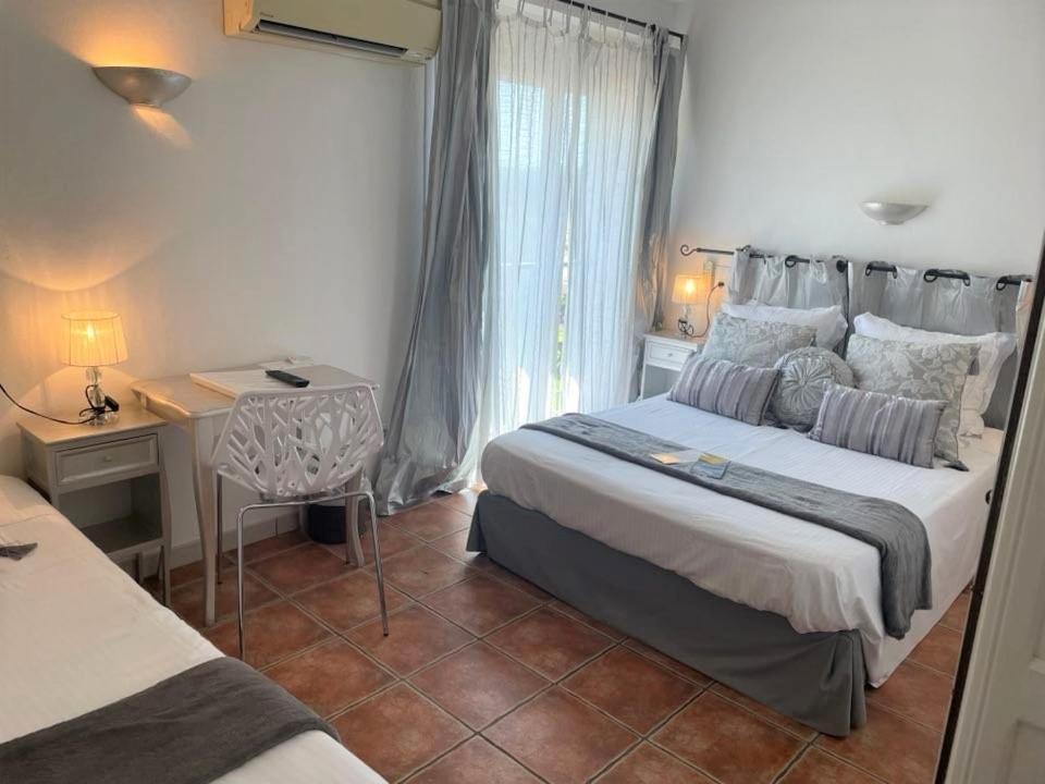 Hotel Le Mediterranee Hyères Екстериор снимка