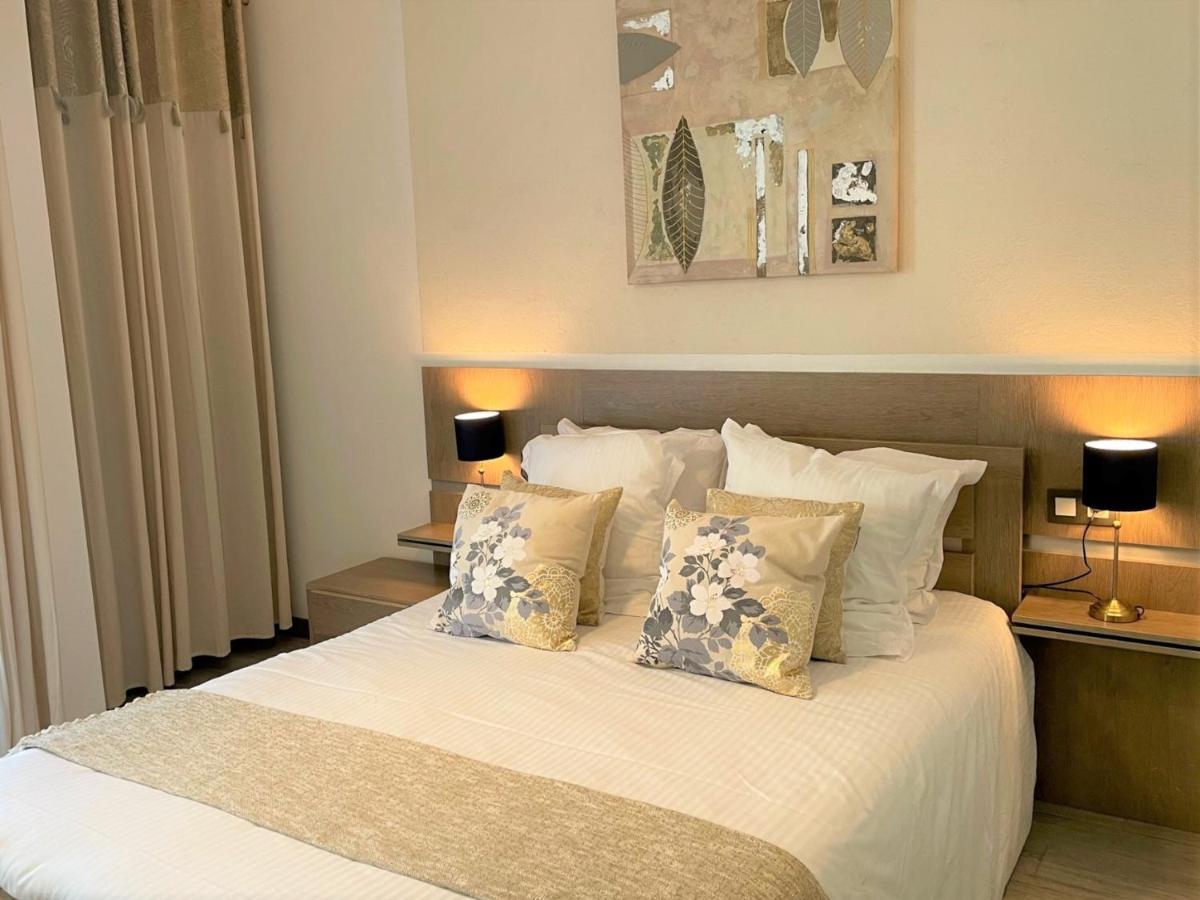 Hotel Le Mediterranee Hyères Екстериор снимка