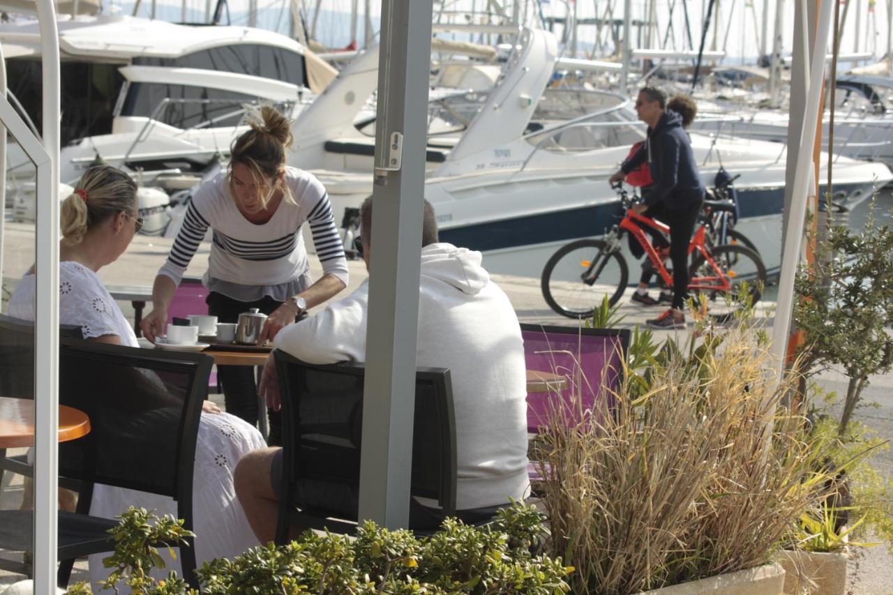 Hotel Le Mediterranee Hyères Екстериор снимка